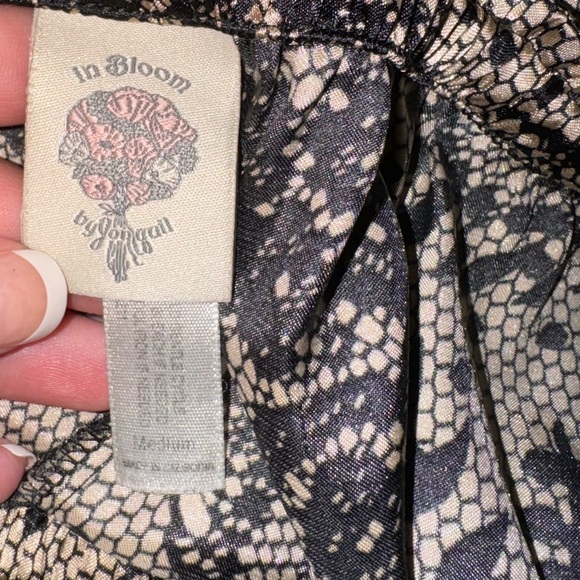 In Bloom Black and Cream Pajama Set - Picture 5 of 5